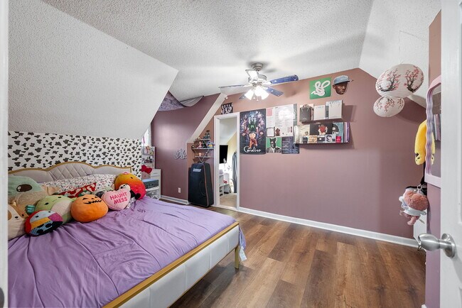 Building Photo - 1700 Cedar Springs Cir