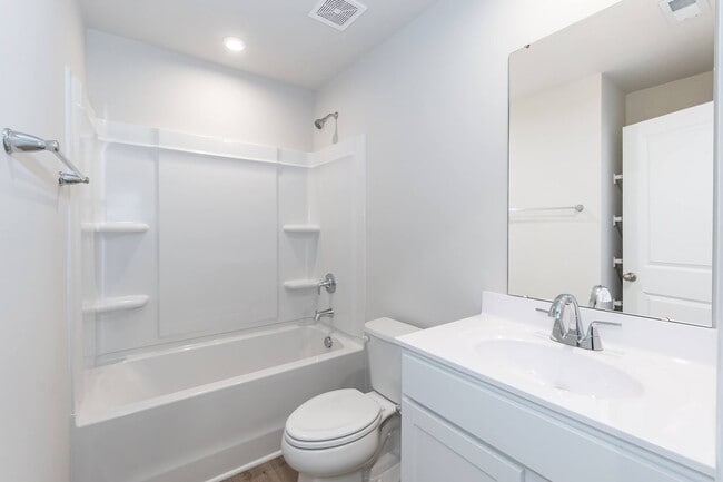 Building Photo - Brand New End-Unit Townhome in Raleigh