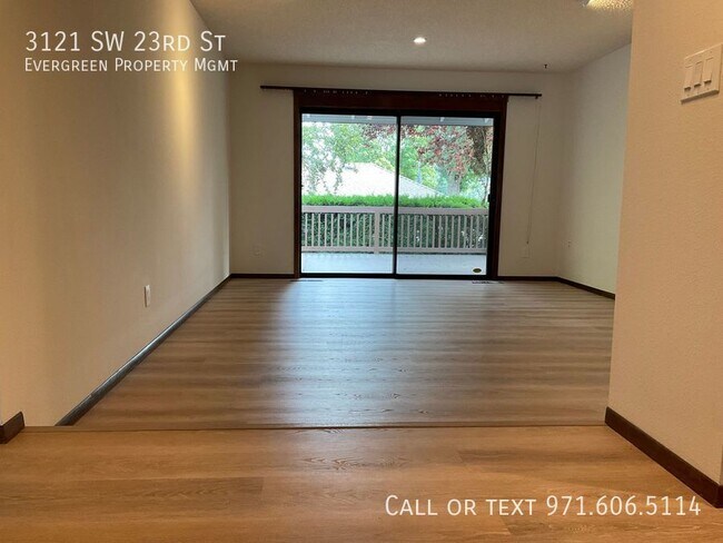 Building Photo - 3121 SW 23rd St