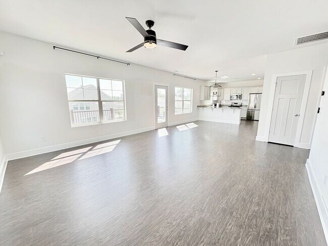 Building Photo - 211 Crooked Cedar Way