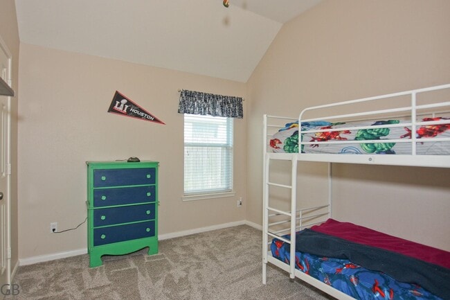 Building Photo - 511 Plantain Ln