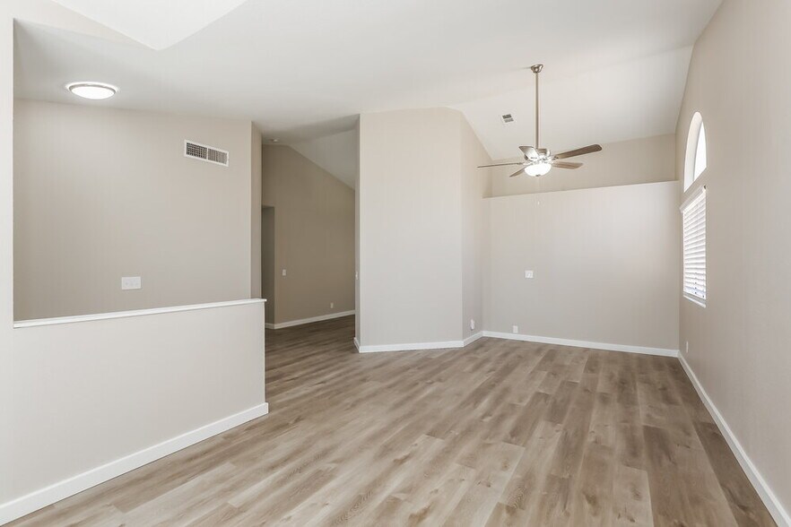 Building Photo - 5908 Cherry Falls Ct