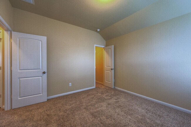 Building Photo - 17131 Devon Dogwood Trail