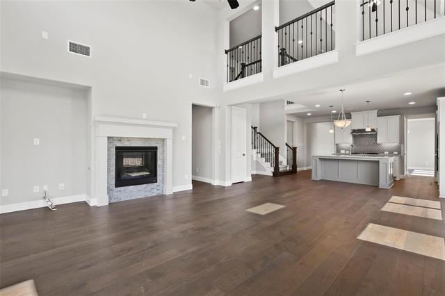 Building Photo - 756 Carlisle Dr