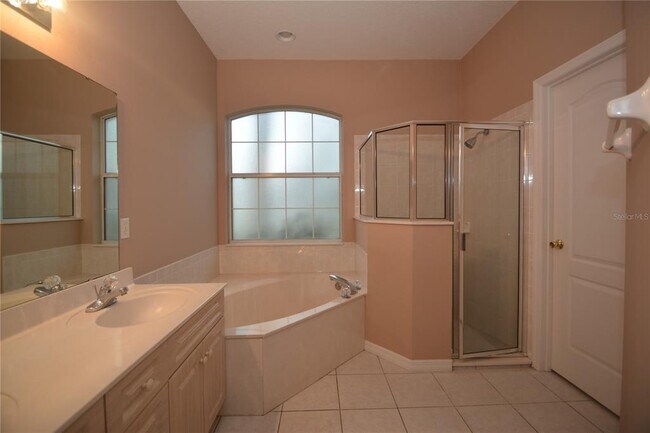 Building Photo - 3 Senora Ct