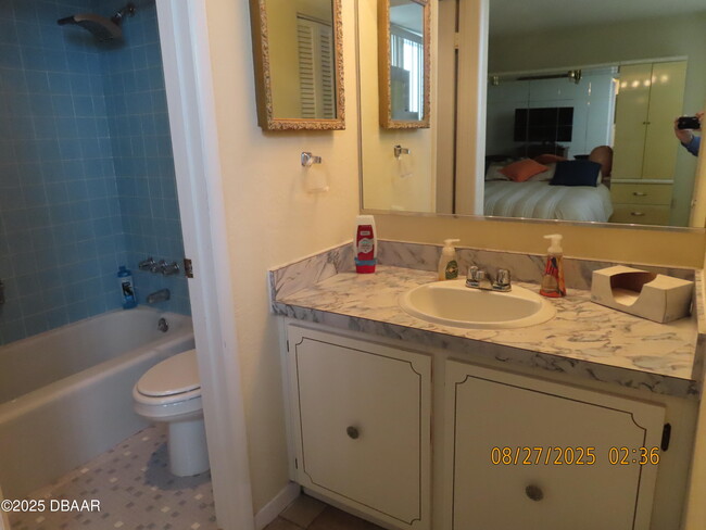 Building Photo - 3043 S Atlantic Ave