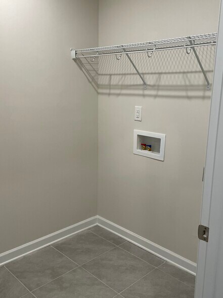 Building Photo - 1010 Maltby St