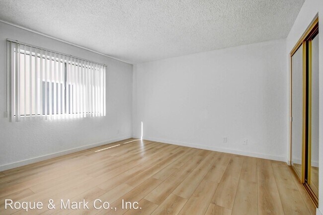 Building Photo - 2 br, 2 bath Apartment - 10604 Wilkins Ave...