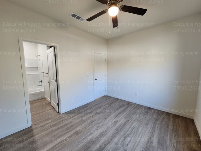 Building Photo - 8512 Grandy St