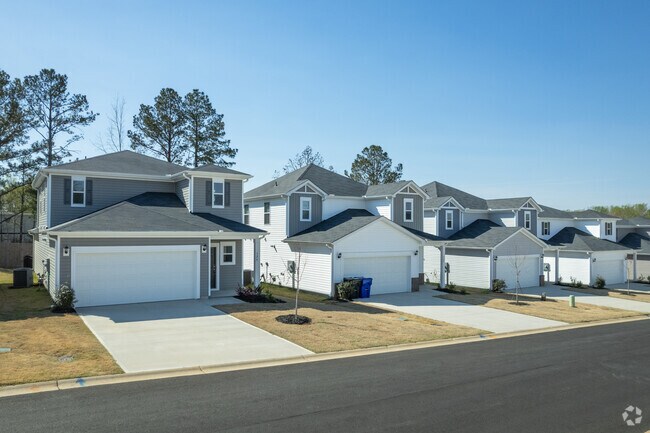 Building Photo - Brookmont Townes