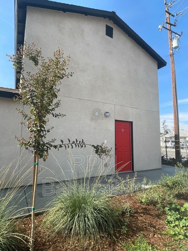 Primary Photo - 3027 Q St