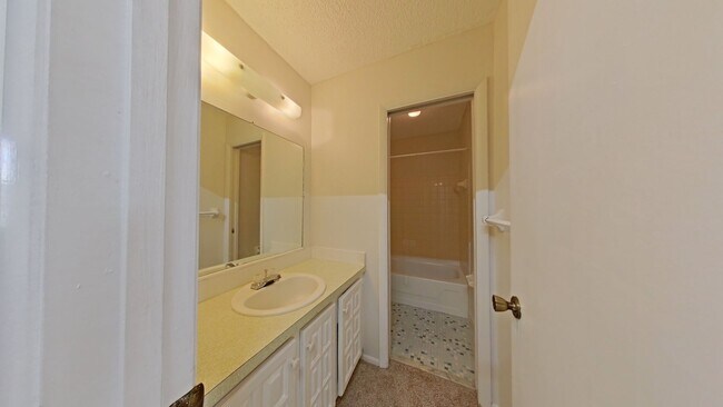 Building Photo - Spacious 3-Bedroom Townhome with Private Backyard Near USF and Tampa Attractions!