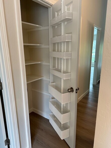 Linen/Pantry Closet - 2055 Ascot Dr