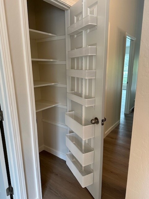 Linen/Pantry Closet - 2055 Ascot Dr