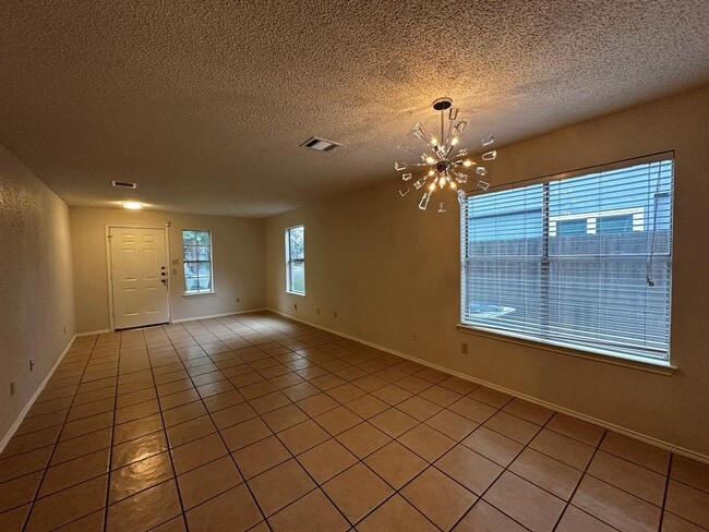 Building Photo - 6106 La Naranja Ln