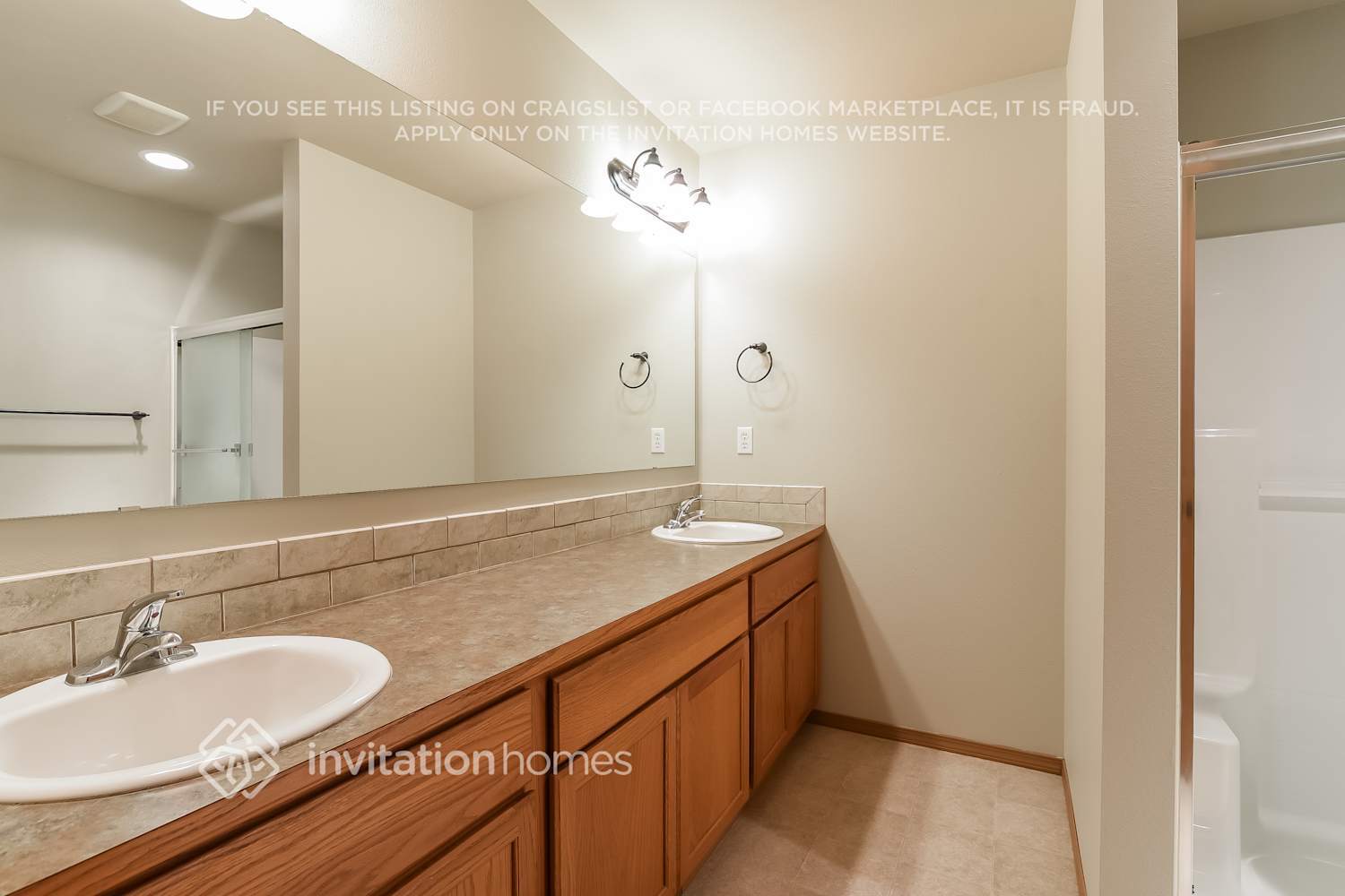 Building Photo - 10207 Broadway Ave S