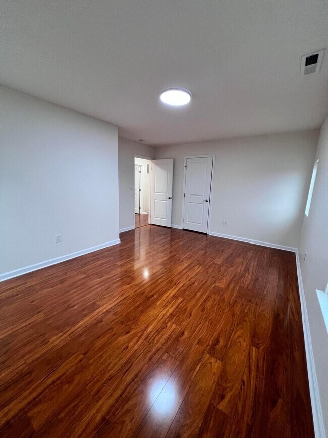 Building Photo - 7847 Aideen Ct