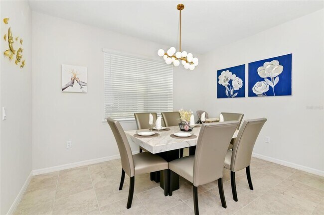 Building Photo - 7212 Oakmoss Loop