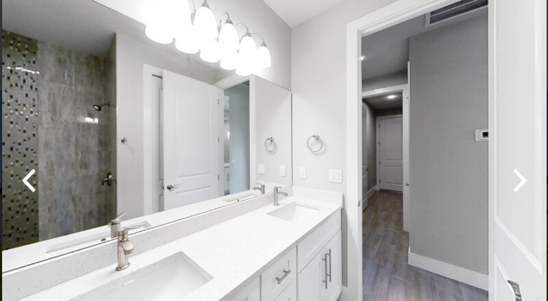 Building Photo - 1703 SW 3rd Ave