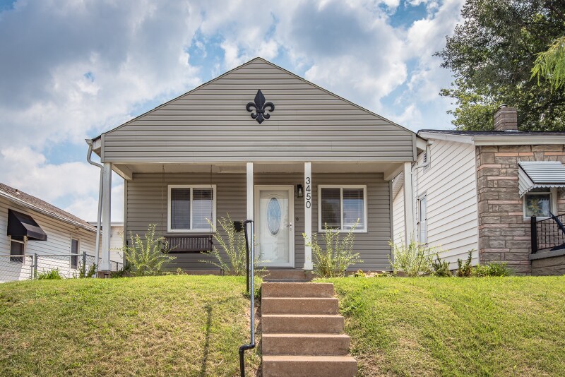 Building Photo - 3450 Macklind Ave