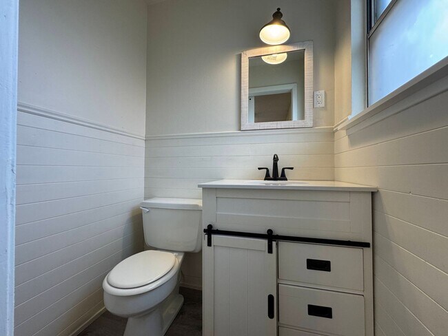 Building Photo - 4-Bedroom Home for Rent in Copperas Cove