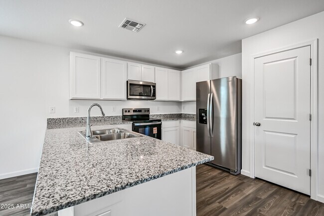 Building Photo - 1845 Yance Dr