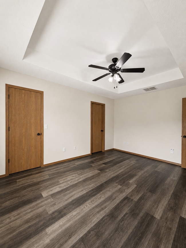 Building Photo - 842 Lorenza Dr
