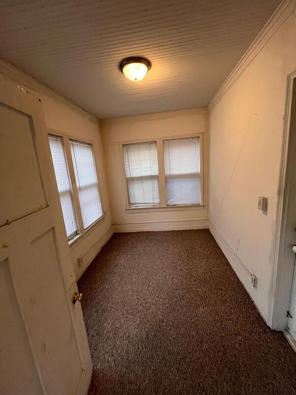 Building Photo - 111 E Gorham St