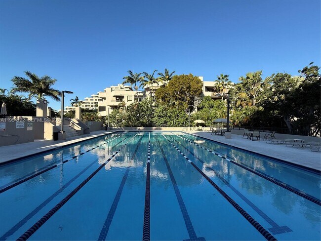 Building Photo - 201 Crandon Blvd