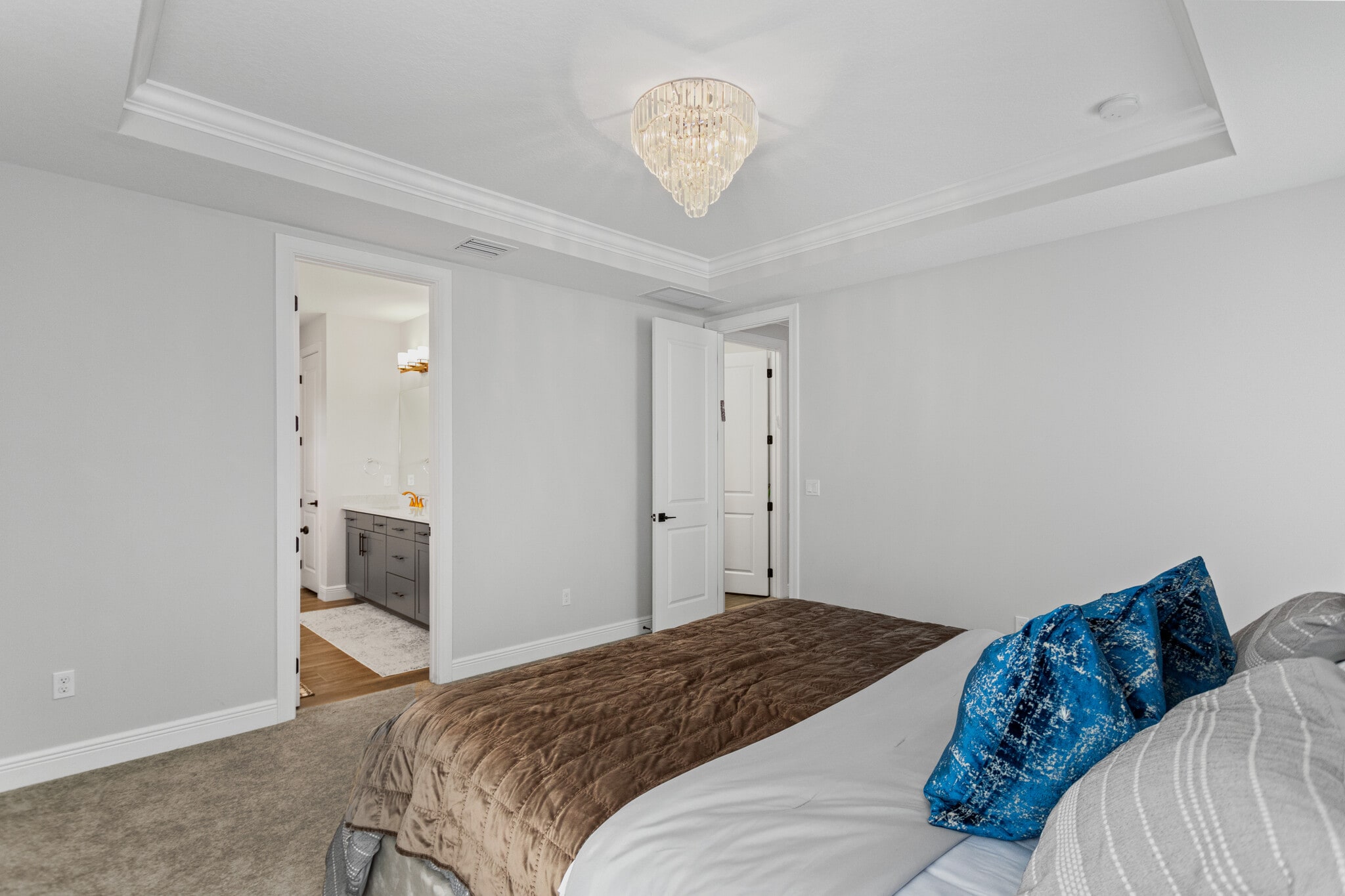 Building Photo - 4022 Large Leaf Ln