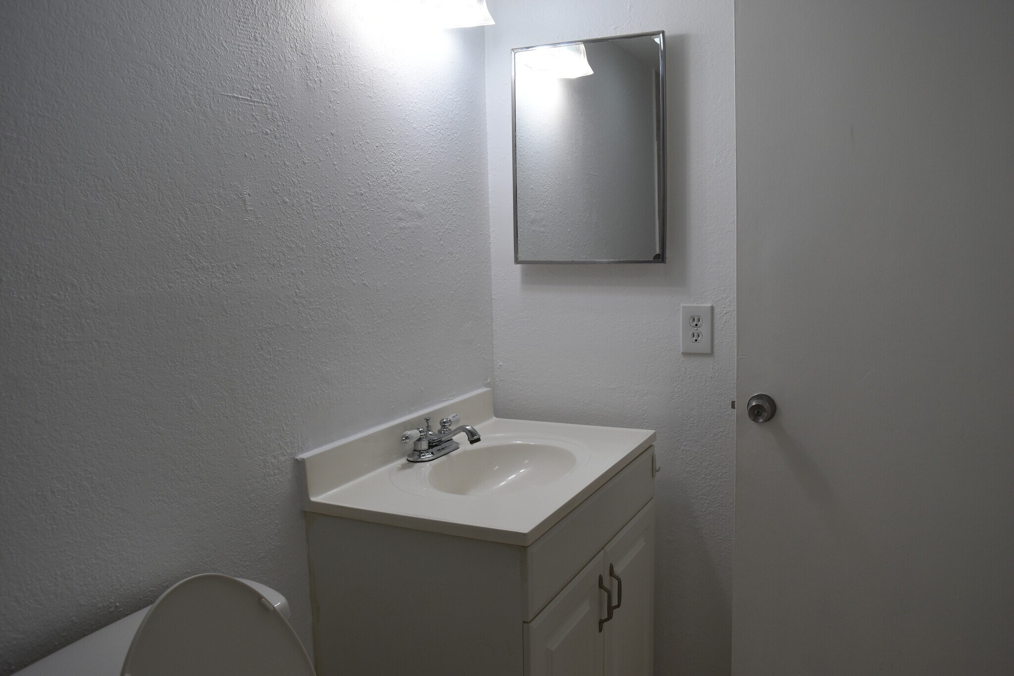 Building Photo - 8002 SW 149th Ave
