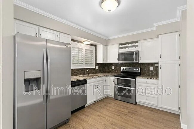 Building Photo - 7121 E Briarwood Cir