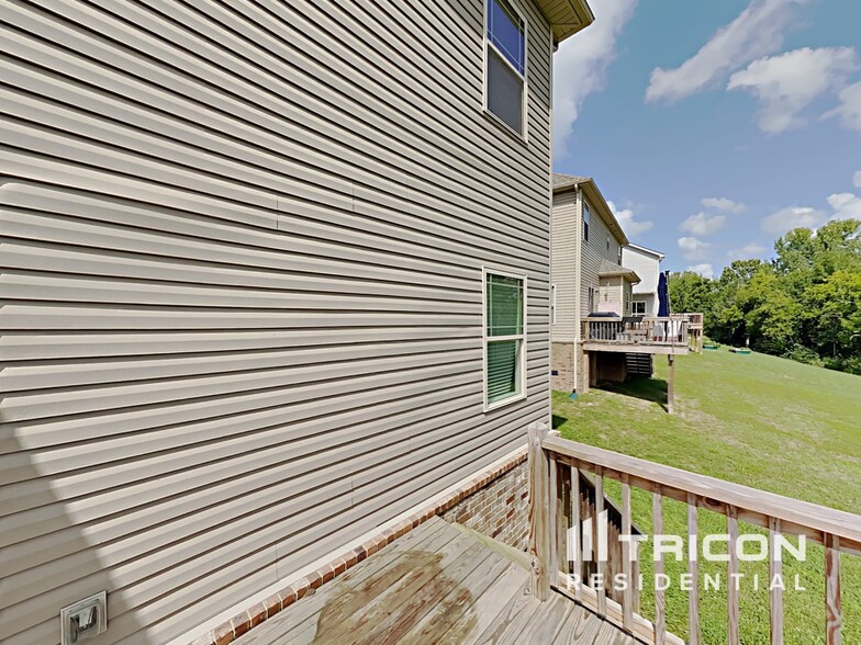 Building Photo - 1036 Solomon Ln