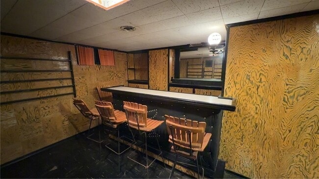 Building Photo - 198 Skycrest Dr