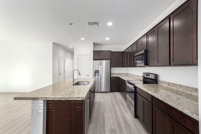 Building Photo - 2327 S Wycliff Cir