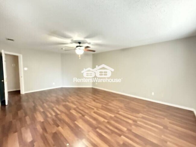 Building Photo - Beautiful Two-Story Home with Space, Comfo...