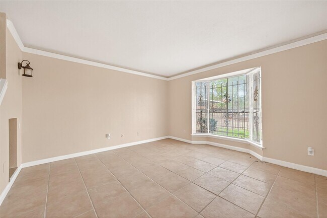 Building Photo - 9350 Country Creek St