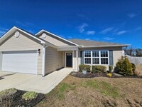 Building Photo - Spacious 3 Bedroom 2 Bathroom Home on Half...