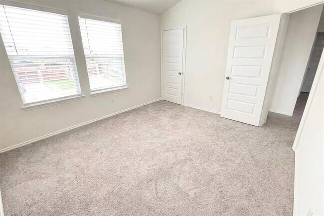 Building Photo - 4937 Morese Palace Trl