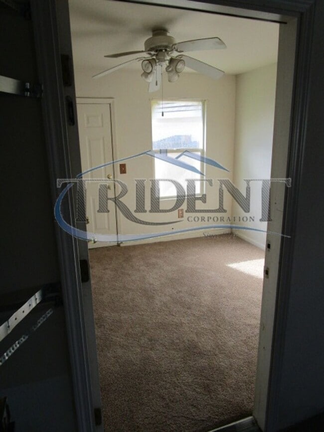 Building Photo - Beautiful Yuba City home on a large lot