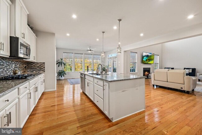 Building Photo - 76 Penns Charter Ln