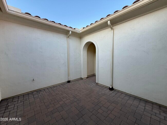 Building Photo - 3320 S Waterfront Dr