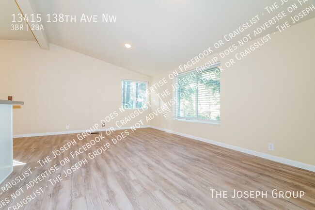 Building Photo - 13415 138th Ave NW
