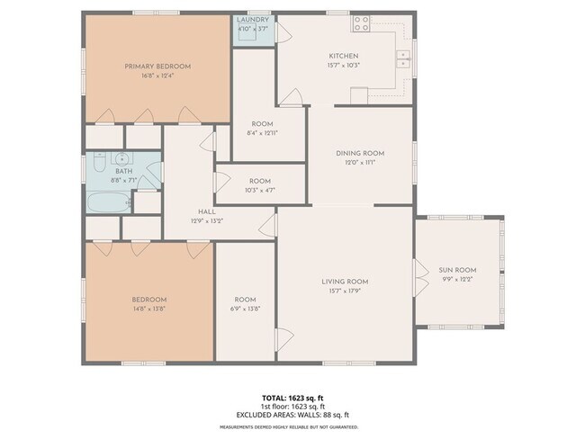 Building Photo - 2 bedroom off of Historic Victory Drive and minutes from Daffin Park