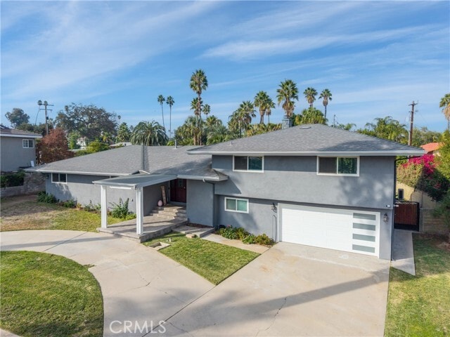 Building Photo - 2850 Hudson Ave