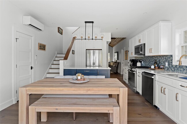 Building Photo - 274 Cottage Walk