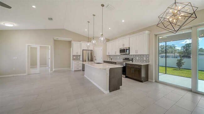 Building Photo - 6227 Tropicaire Blvd