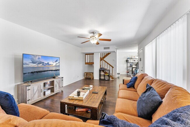 Building Photo - 3308 Spanish Wells Dr