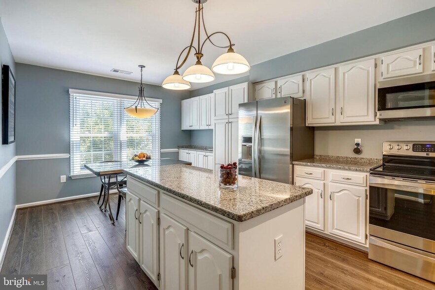 Building Photo - 5717 Balsam Grove Ct