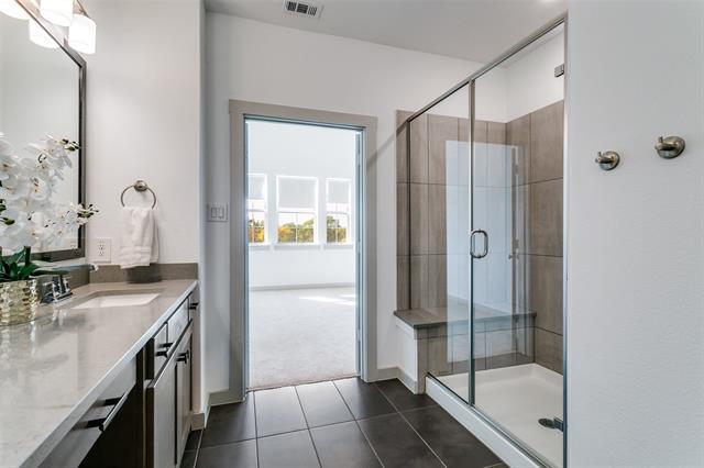 Building Photo - 308 Spring Hill Rd